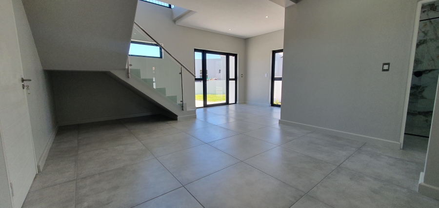 3 Bedroom Property for Sale in Myburgh Park Western Cape